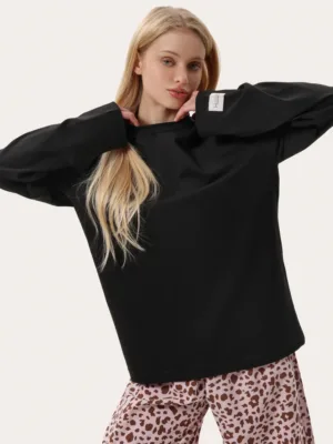 Schwarzes oversize longsleeve