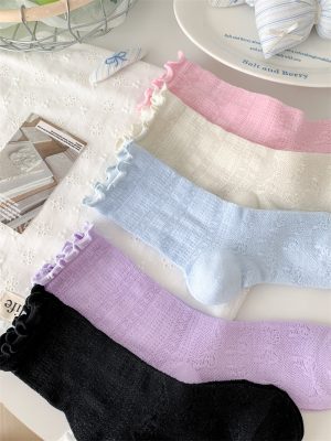 Halbtransparente Damensocken mit Muster
