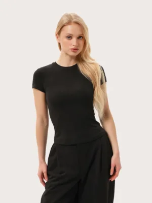 Schwarzes halbtransparentes Slim-T-Shirt