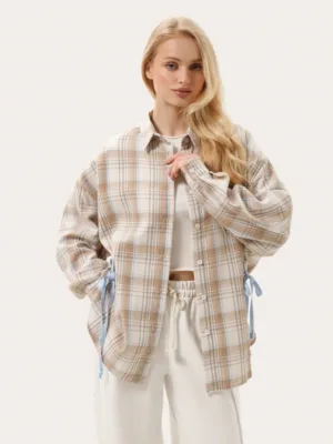 Oversize-Hemd im Karomuster mit Akzentschnüren — beige-blau