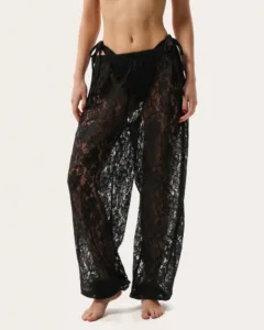 Spitzen-Jogger in Schwarz